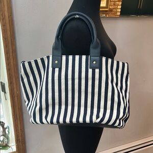 Moda Luxe Navy and Cream Striped Tote (EUC)